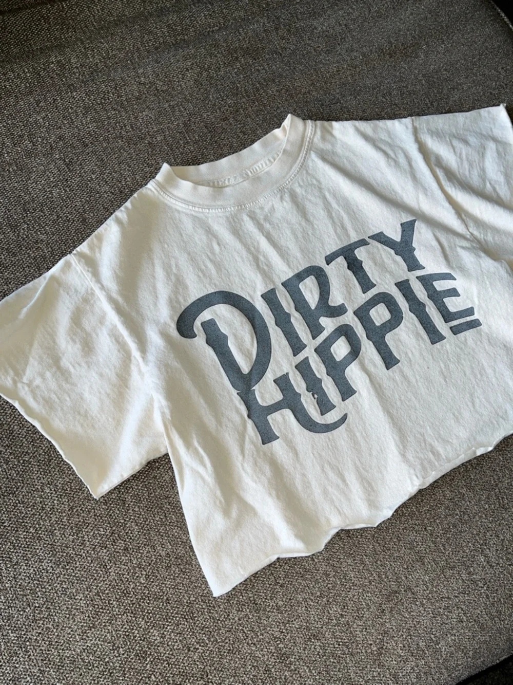 Pebby Forevee cut off 1/2 crop Tee size large - Picture 2 of 5